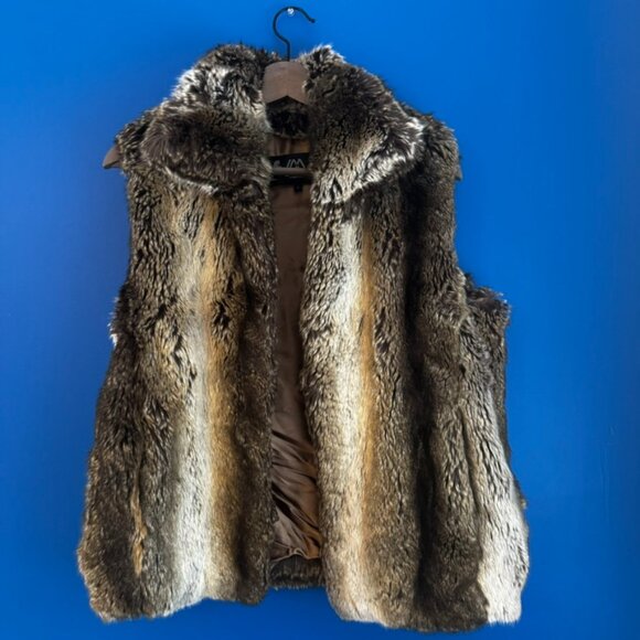 Luxury Faux Fur Vest With Tag Certified Animal Friendly Size S - Picture 1 of 7